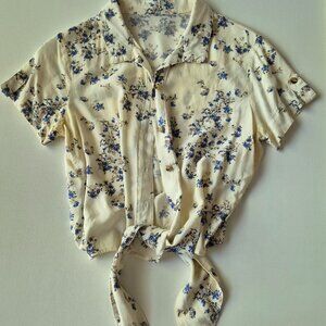 Cropped tie-front button up blouse